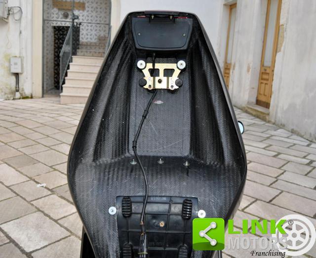 DUCATI 748 R Limited Edition Completamente in Carbonio