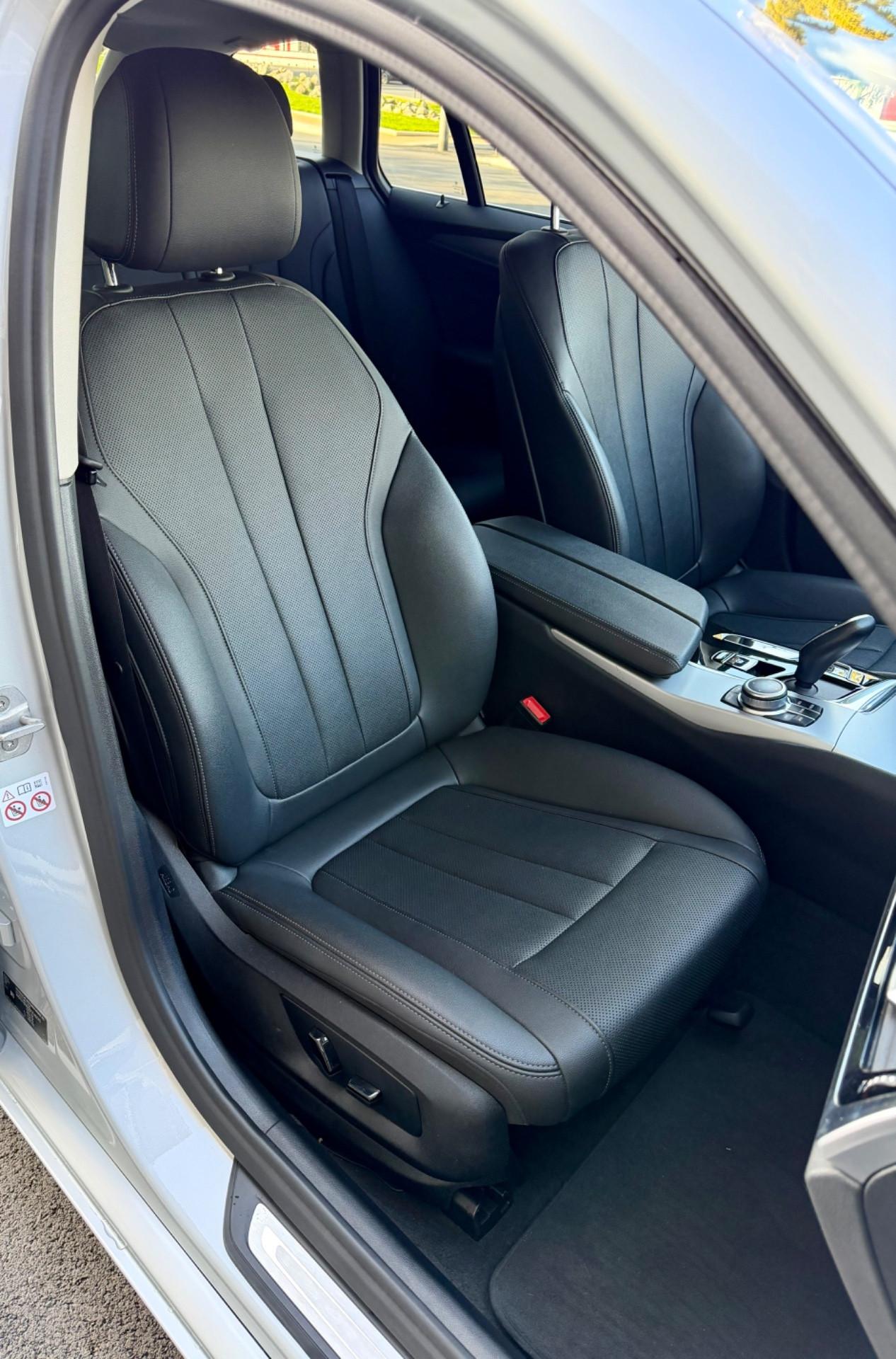 Bmw 520d Touring 190CV mhev PELLE/FUL LED