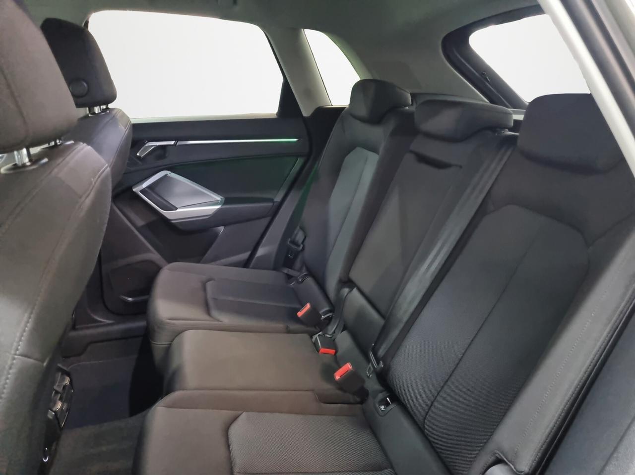 Audi Q3 35 TDI S tronic Business Advanced