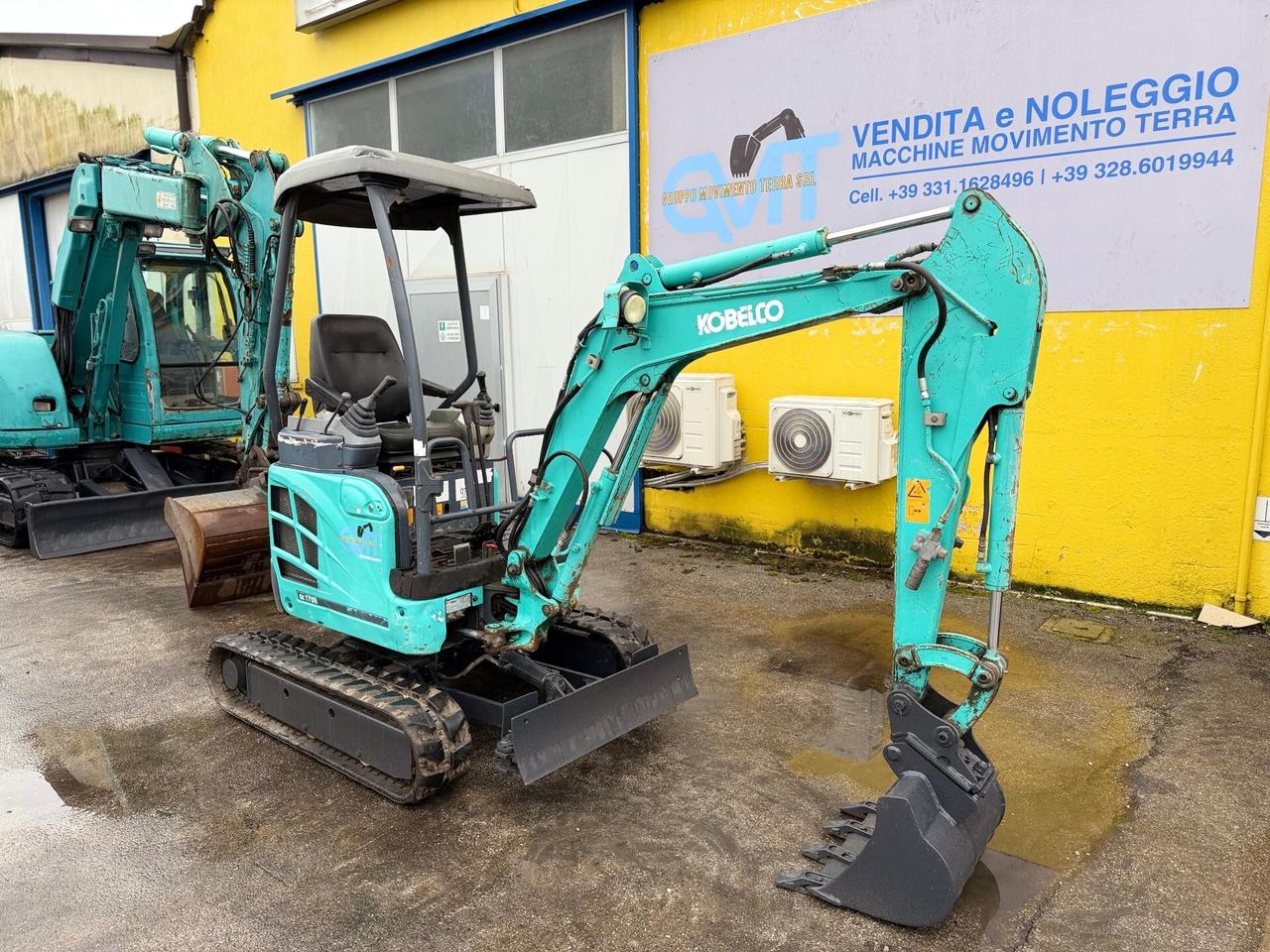 Miniescavatore KOBELCO SK17SR [ 18 Q.LI ]