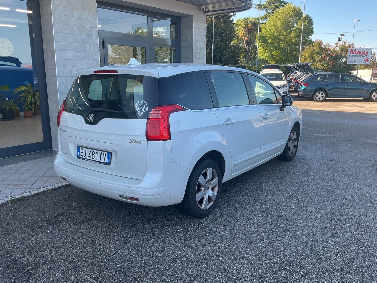 Peugeot 5008 7 POSTI 1.6 HDi 112CV