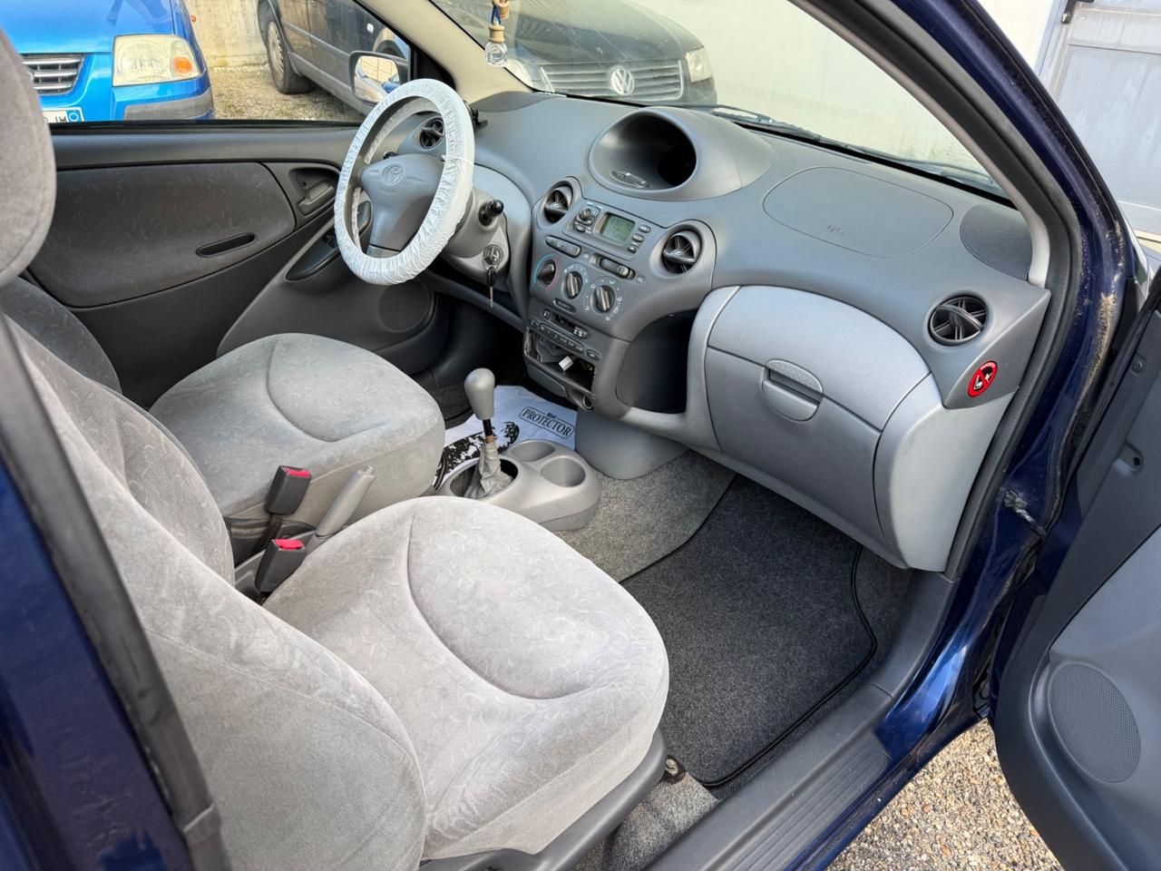 Toyota Yaris 1.0i 16V cat 3 porte