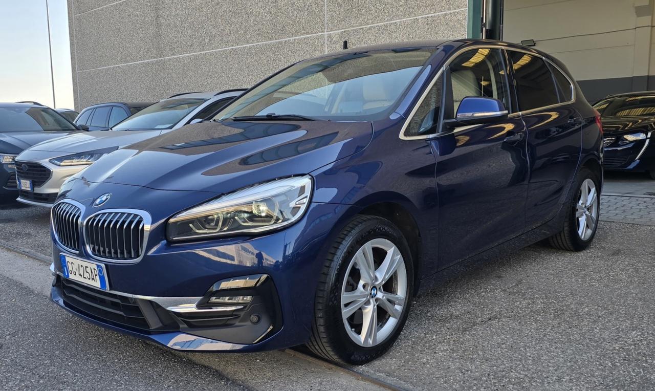 Bmw serie2 Active Tourer 220d Luxury aut. Xdrive 190cv PELLE LED