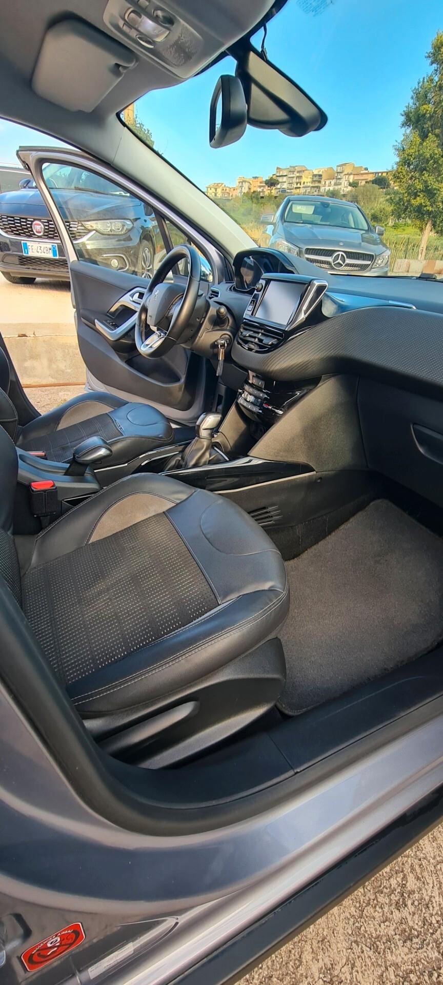 Peugeot 2008 1.6 e-HDi 92 CV unico proprietario 130.000 km
