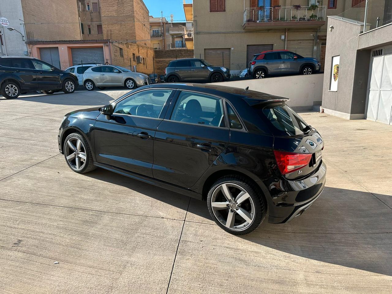 Audi A1 SPB 1.6 TDI S-Line Neopatentati