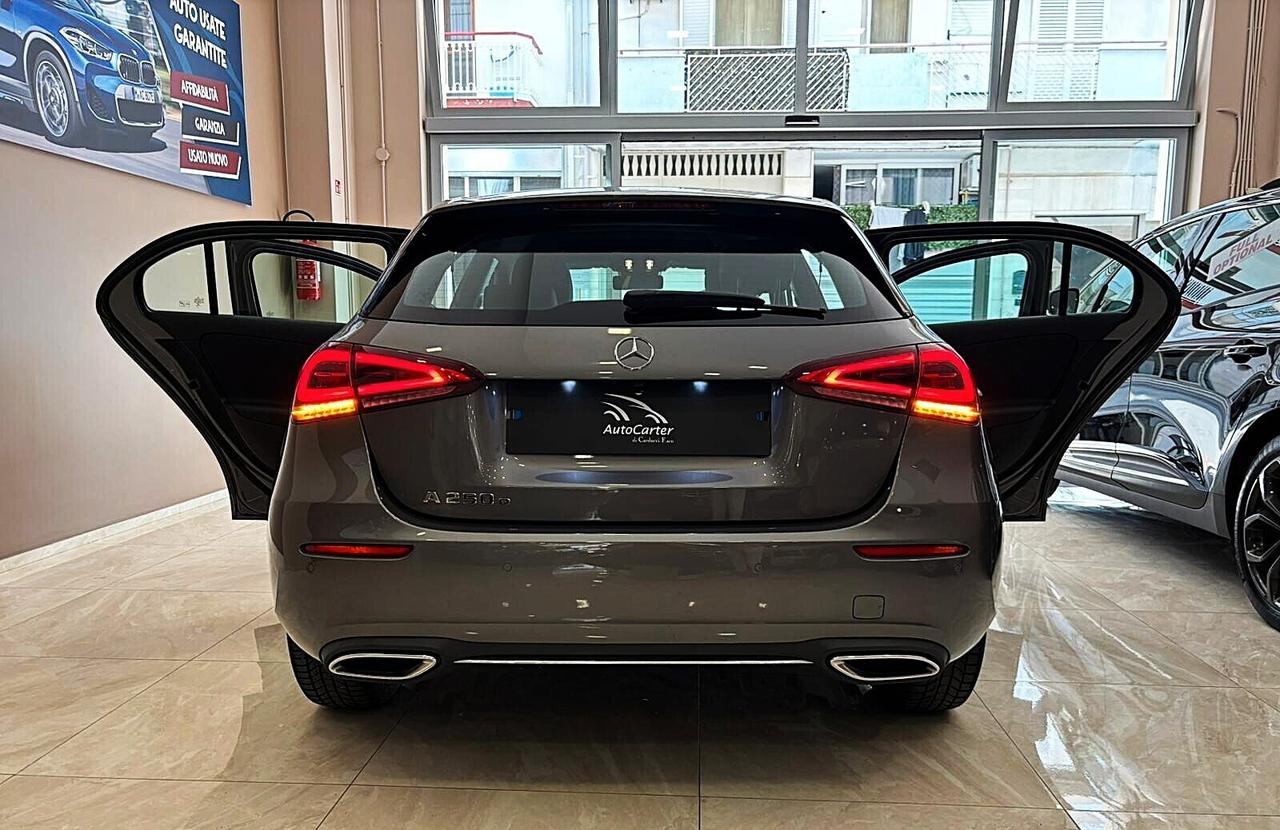 Mercedes Classe A 250e Sport **PARI AL NUOVO**