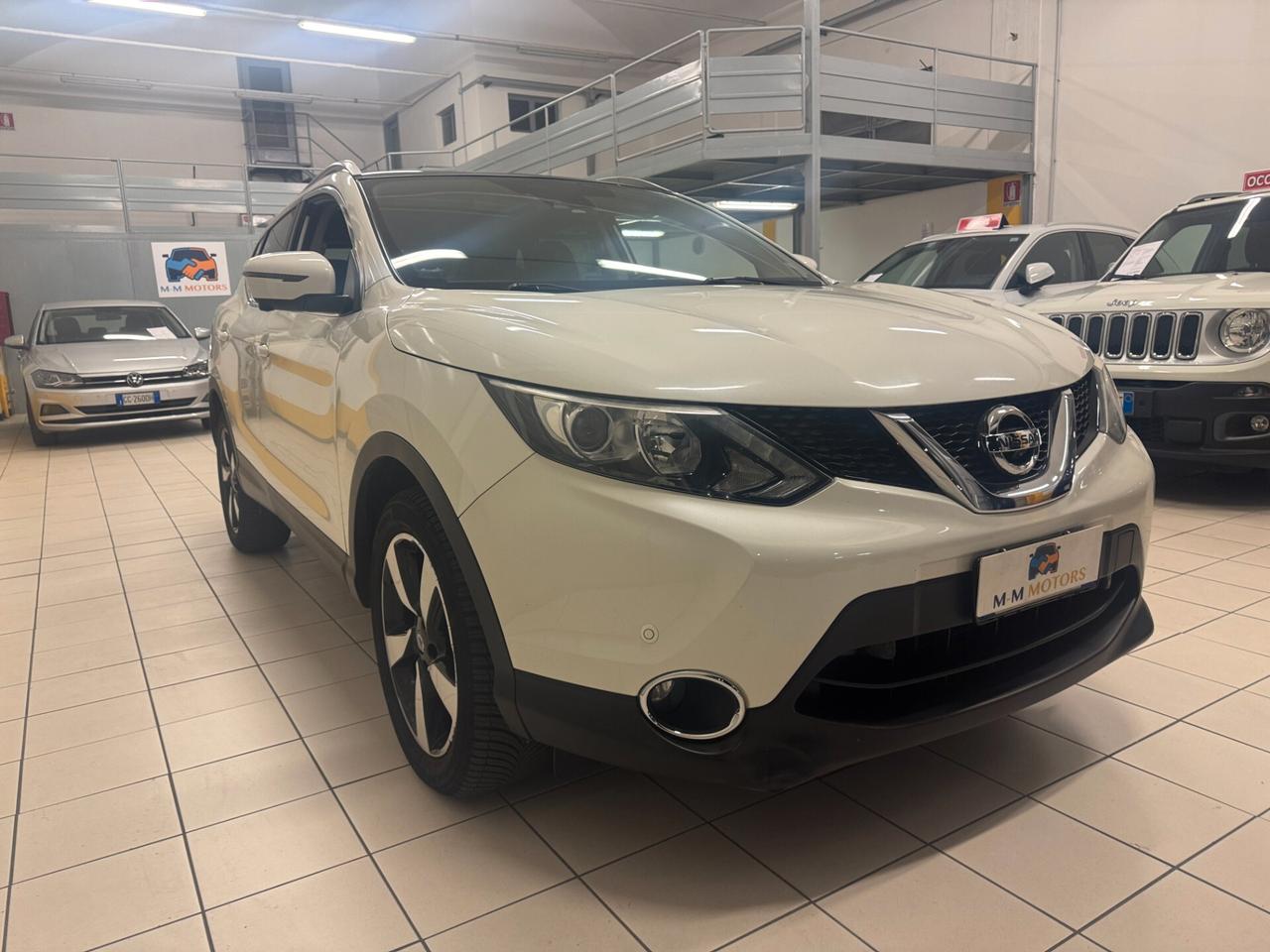 NISSAN Qashqai 1.5 dCi N-Connecta