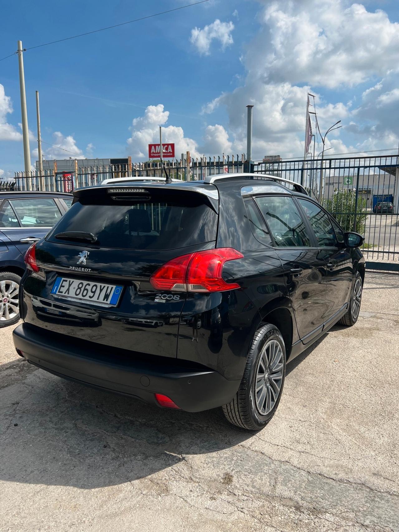 Peugeot 2008 1.6 e-HDi 92 CV Stop&Start Urban Cross