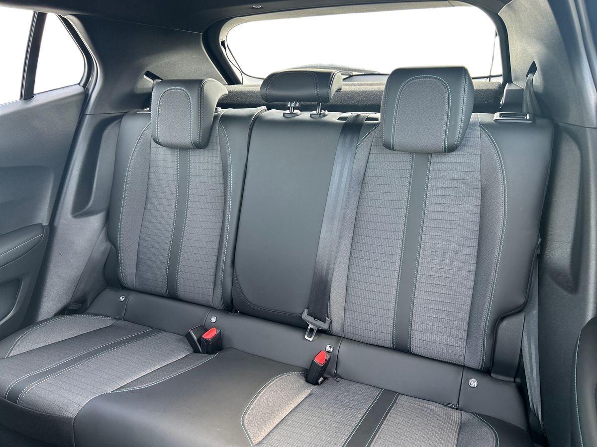 PEUGEOT 2008 2ª serie - 2008 PureTech 130 S&S EAT8 Allure