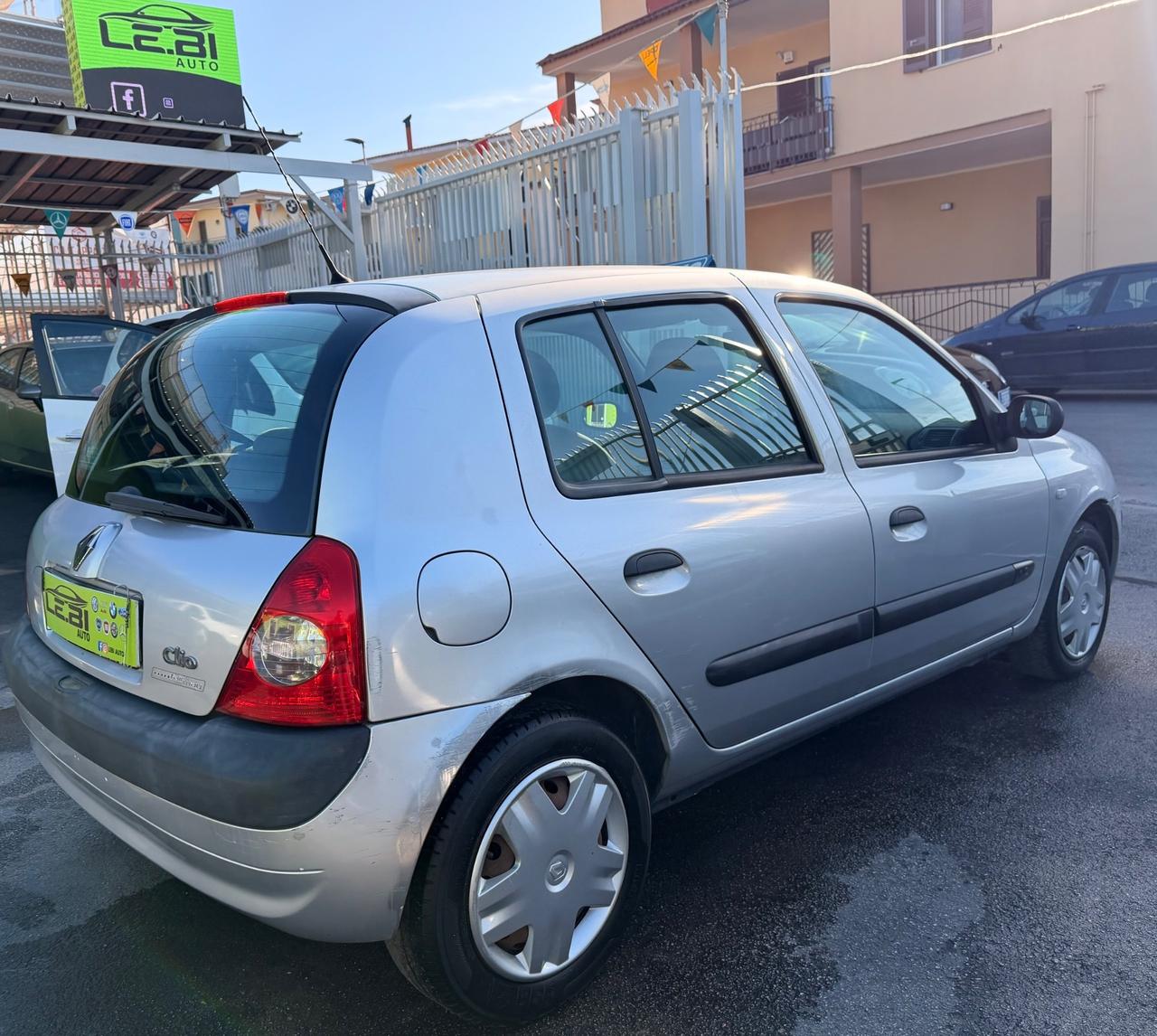 Renault Clio 1.2 5 porte Confort 2005 150.000 km