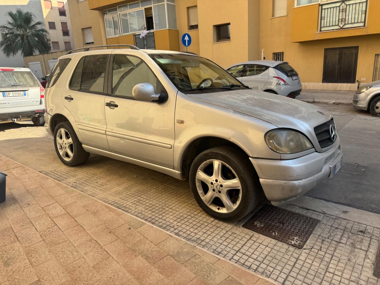 Mercedes-benz ML 270 turbodiesel cat CDI