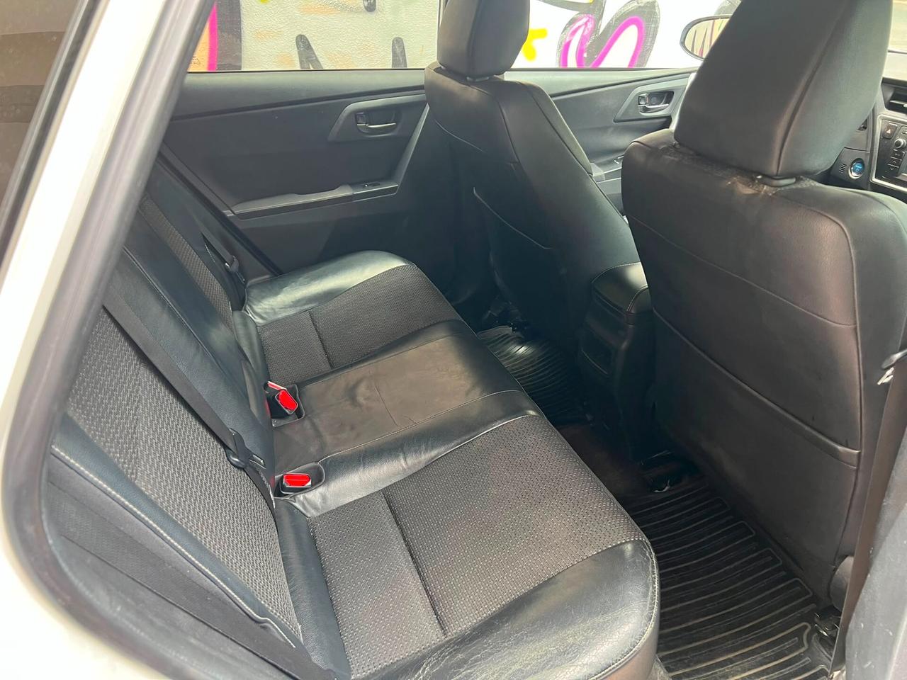 Toyota Auris TS 1.8 Hybrid Lounge - BATTERIE SOSTITUITE
