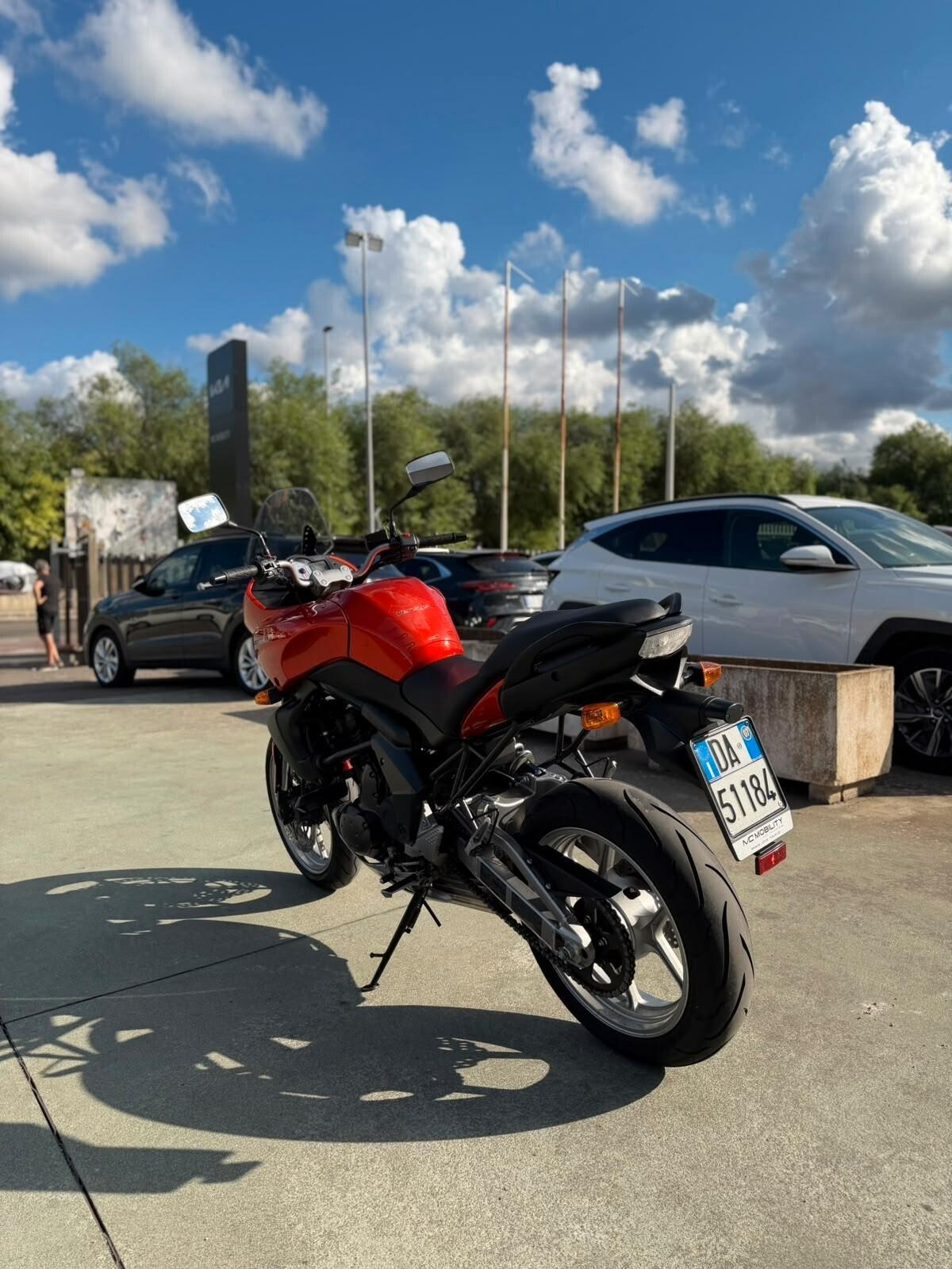 KAWASAKI VERSYS 650 – 15.000 KM - PATENTE A2