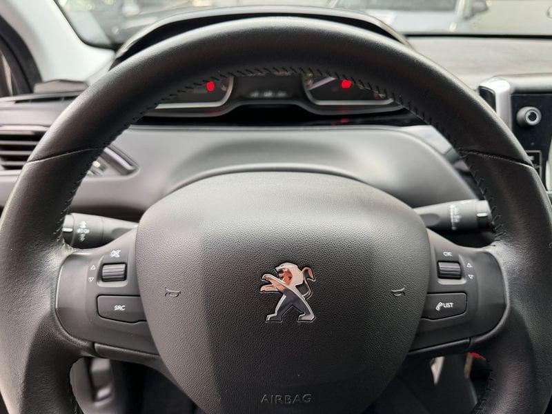 Peugeot 208 208 5p 1.2 puretech Allure 82cv CINGHIA NUOVA !!!