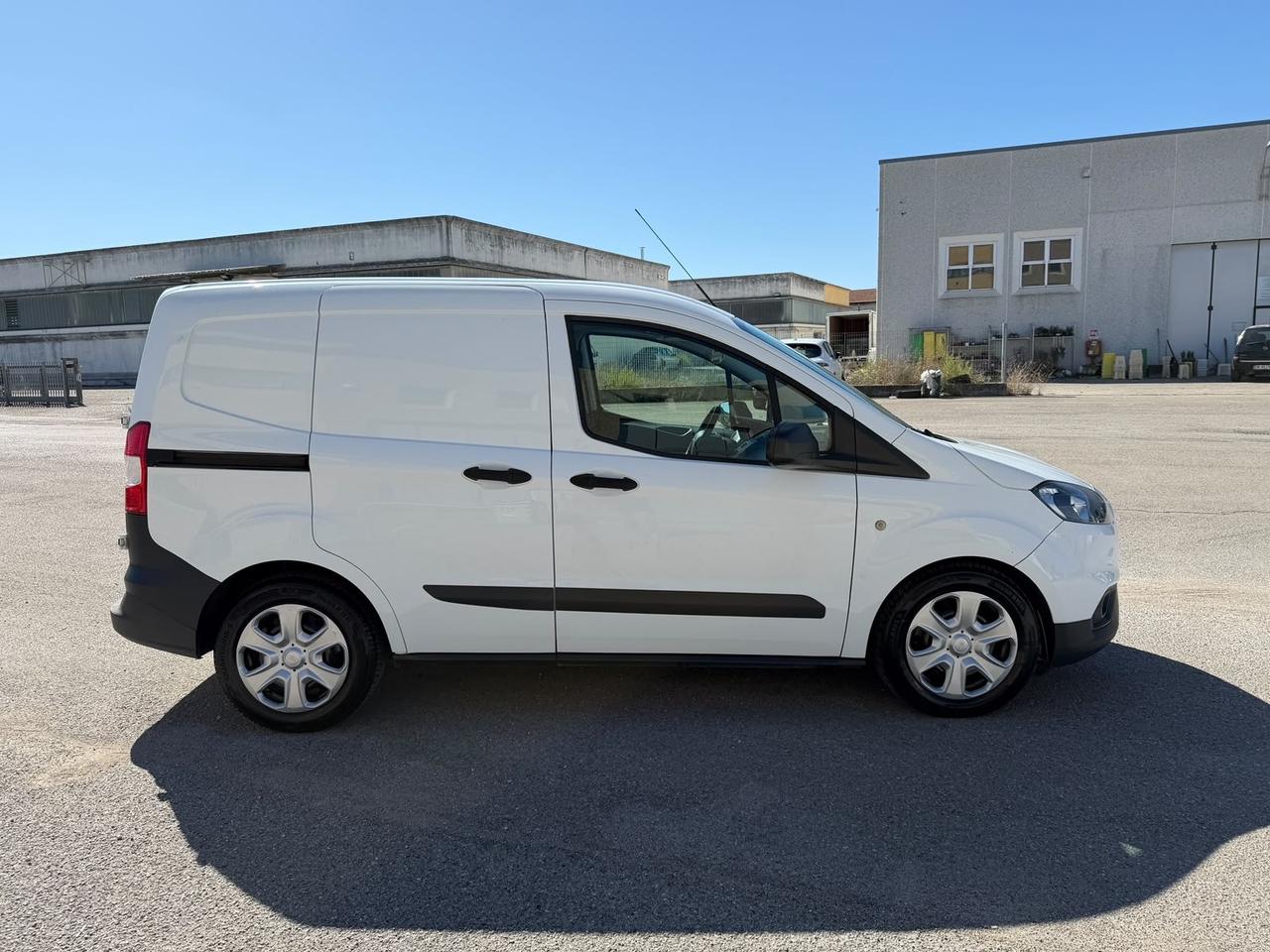 Ford Transit Courier 2021 Diesel