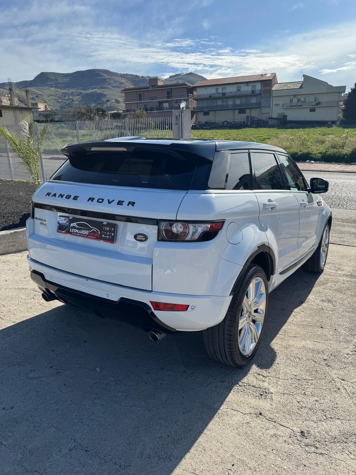 Land Rover Range Evoque 2.2 TD4 5p. Pure