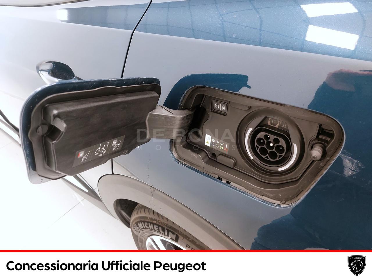Peugeot 3008 1.6 hybrid phev allure pack 225cv e-eat8