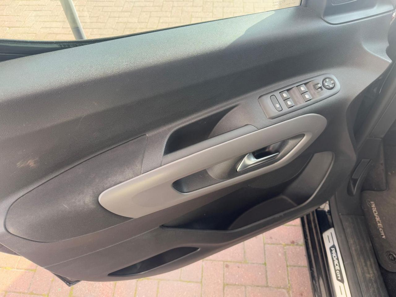 Toyota Proace Executive 1.2 Turbo #10219