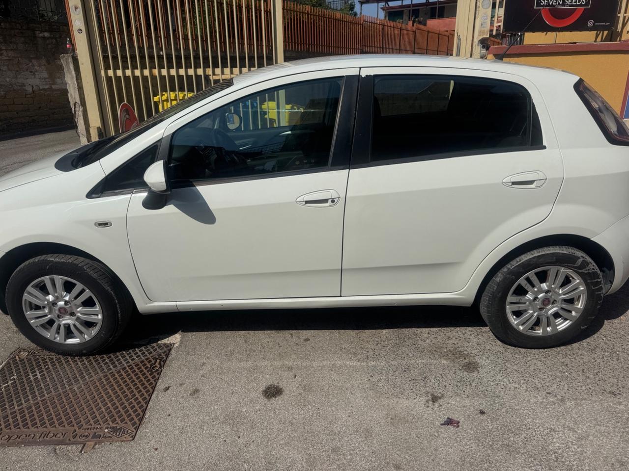 Fiat Punto 1.4 8V 5 porte Natural Power Street