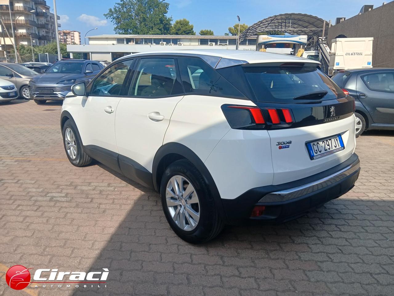 Peugeot 3008 BlueHDi 130 EAT8 Business