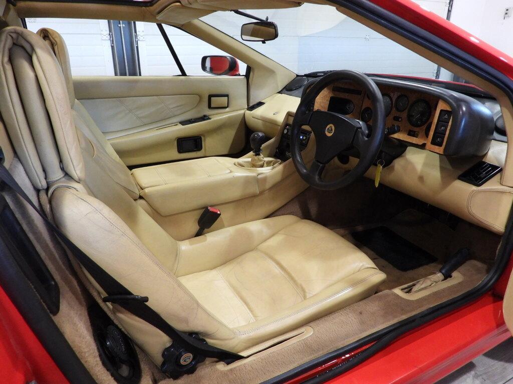 Lotus Esprit 2.2 i Turbo SE