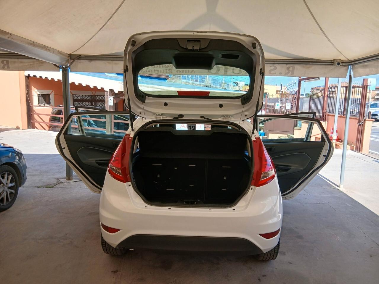 Ford Fiesta 1.2 benzina solo km71000 full 5p 09