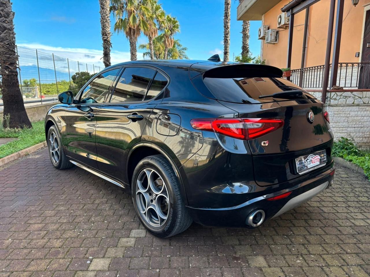 Alfa Romeo Stelvio 2.2 Turbodiesel 180 CV AT8 RWD Super/-