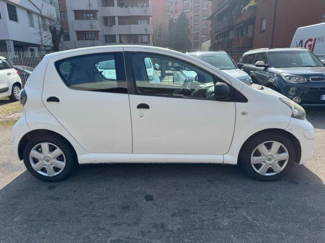 TOYOTA Aygo 1.0 12V VVT-i 5 porte Now