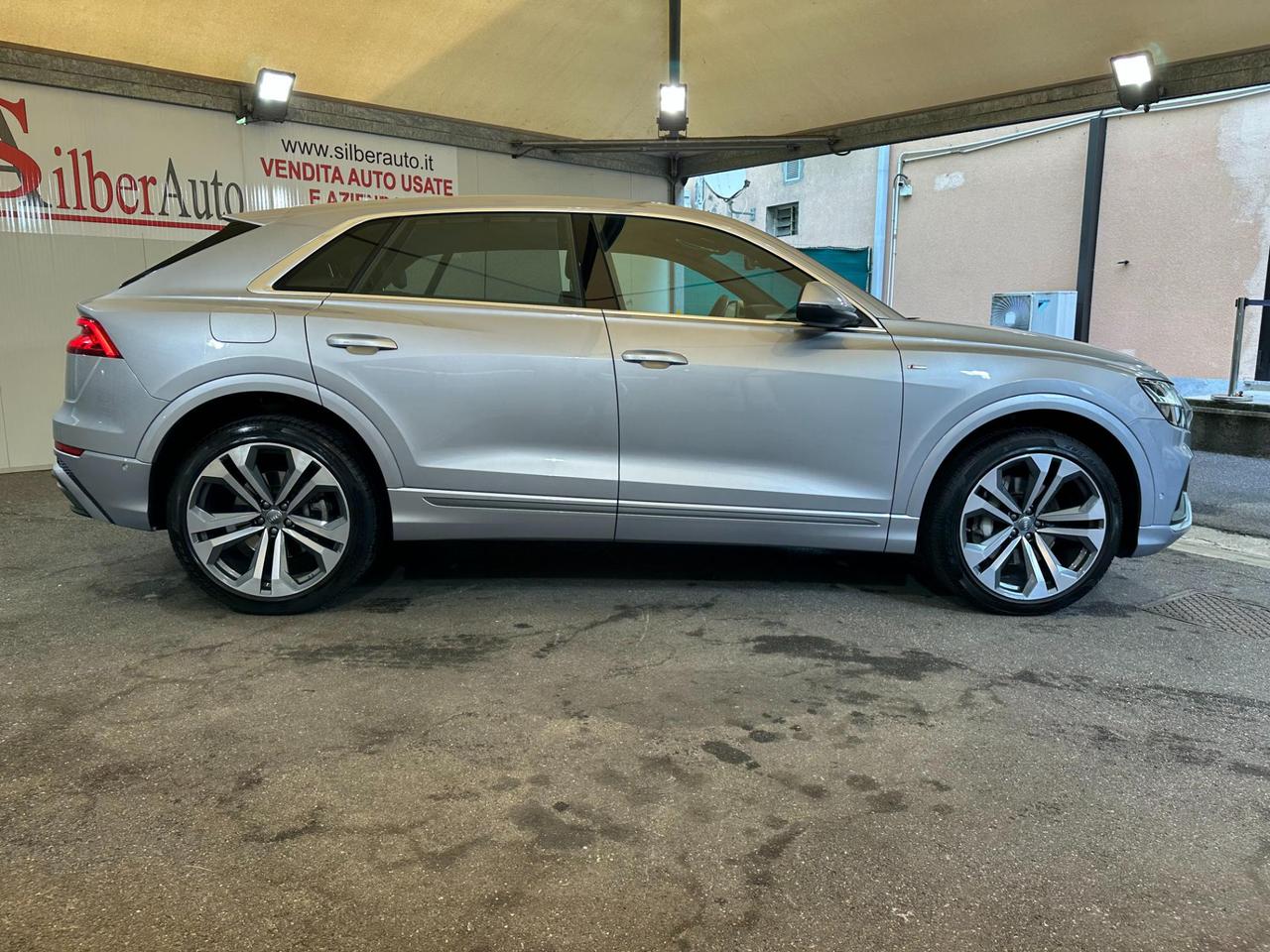 Audi Q8 55 3.0 TFSI MHEV Sport S-LINE Quattro Tiptronic"FARI MATRIX"