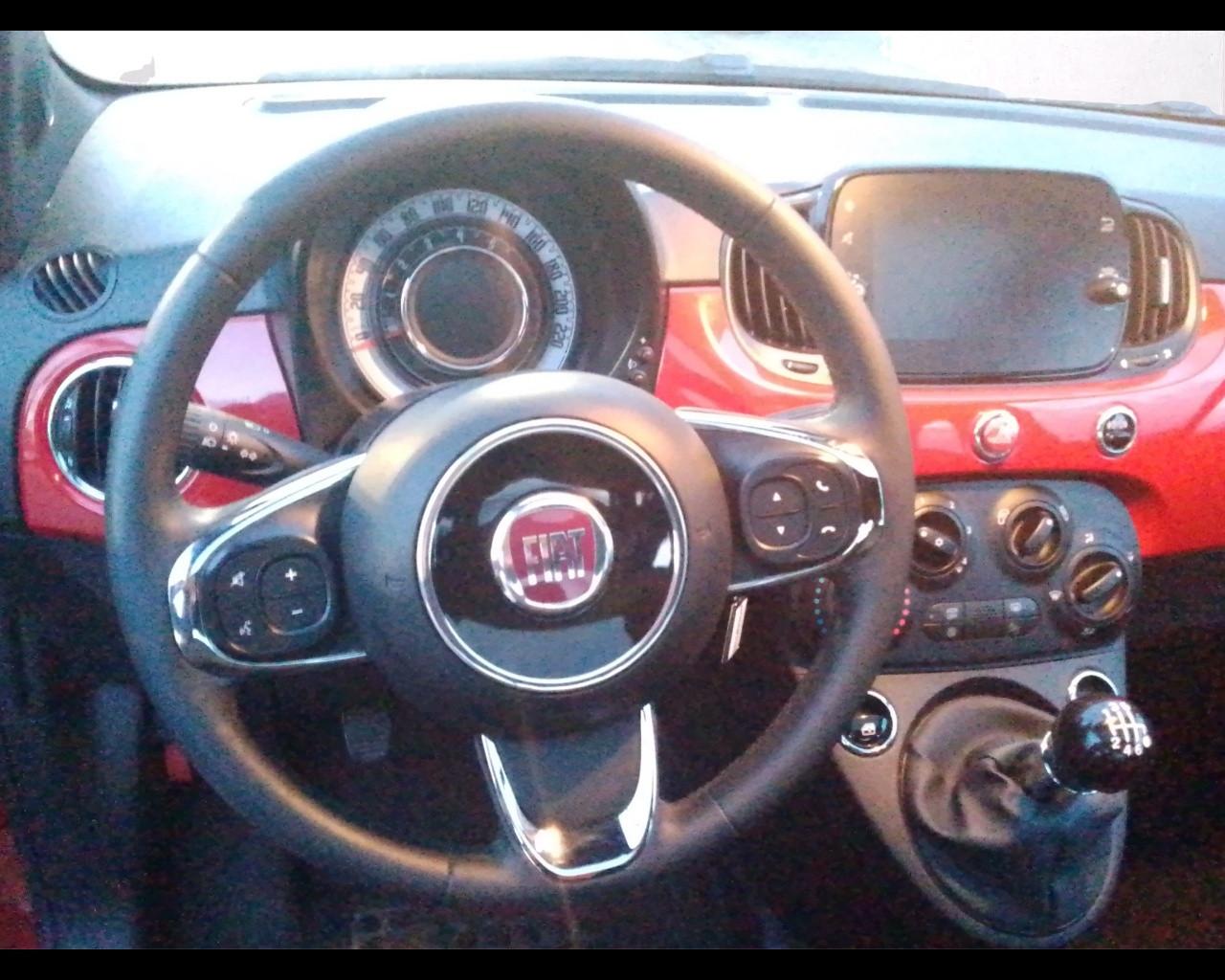 FIAT 500 (2015-2024) - 500 C 1.0 Hybrid Dolcevita