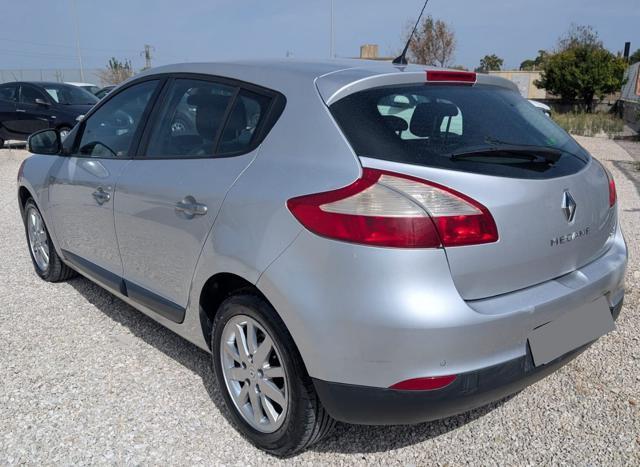 RENAULT Megane Mégane 1.5 dCi 110CV Dynamique