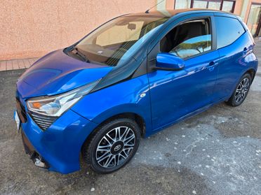 Toyota Aygo 1.0 VVT-i 72 CV 5 porte x-cite