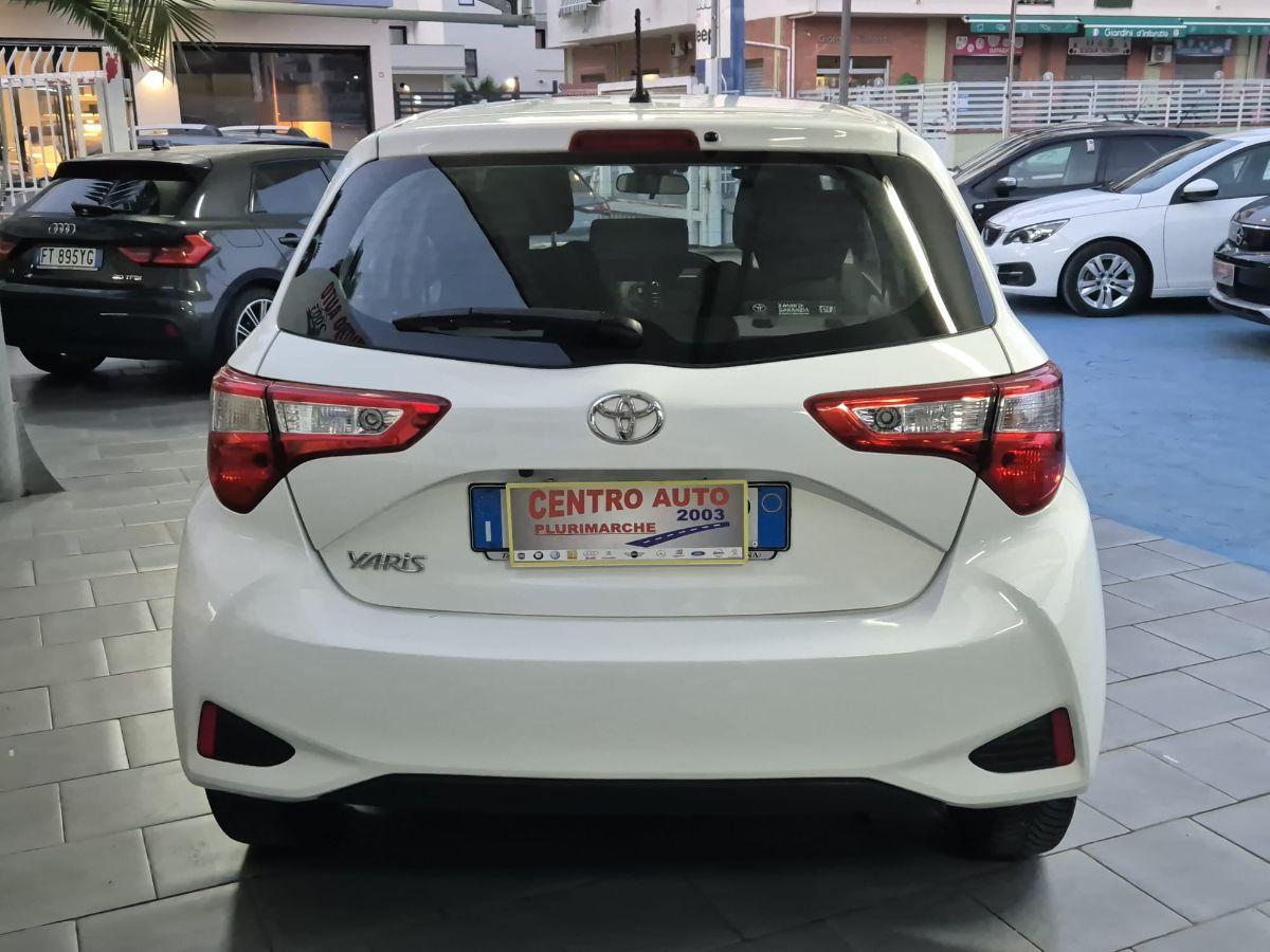 TOYOTA - Yaris - 1.0 72 CV 5p. Lounge