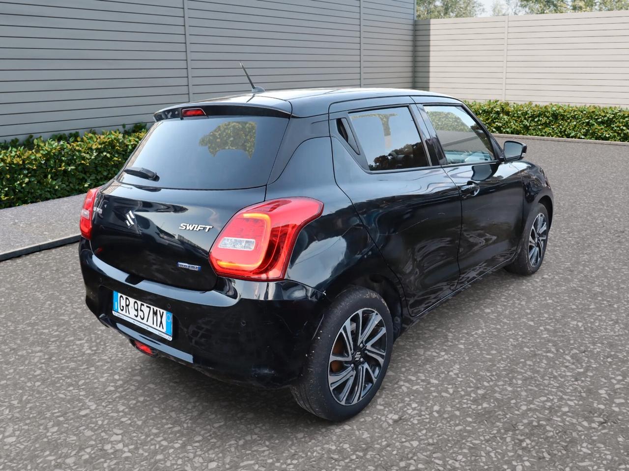 SUZUKI SWIFT 1.2cc HYBRID 83CV TOP