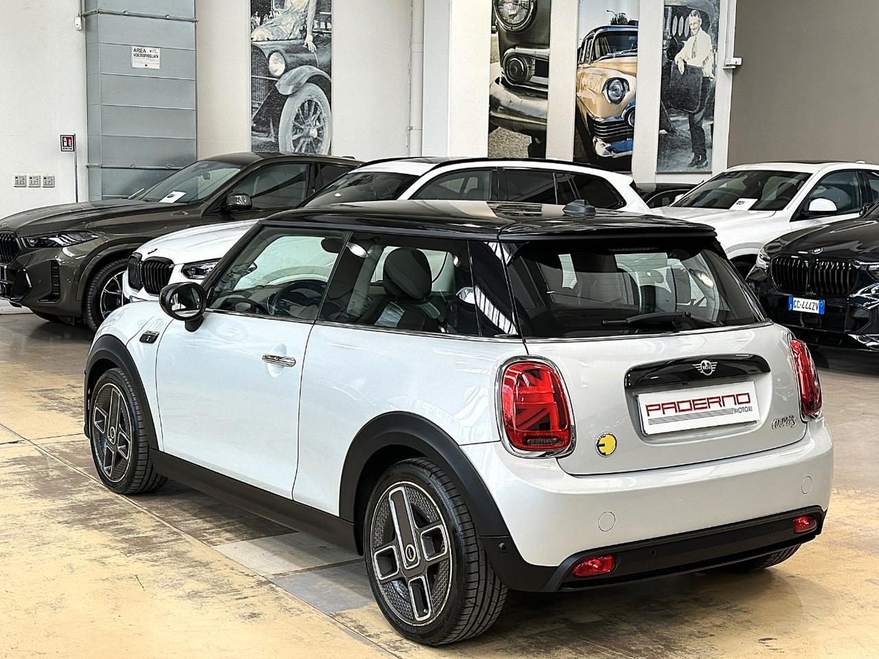 Mini 3 Porte Cooper SE Classic Full Electric-LED-17"-Keyless-ACC-Navi-Camera