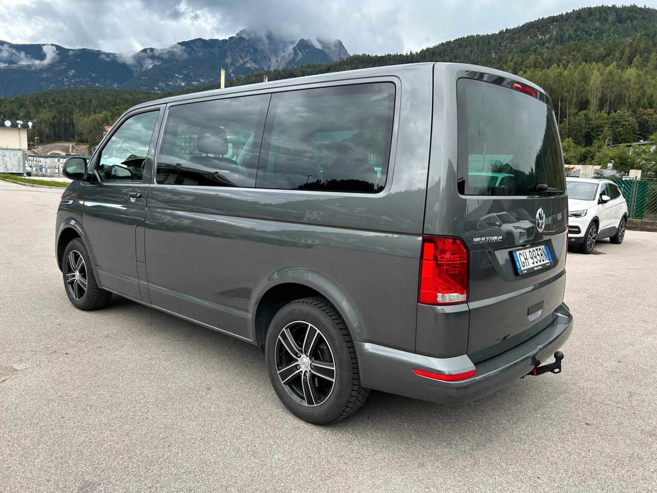 Volkswagen Multivan trendline T6.1 2.0 tdi 150 cv DSG 4motion