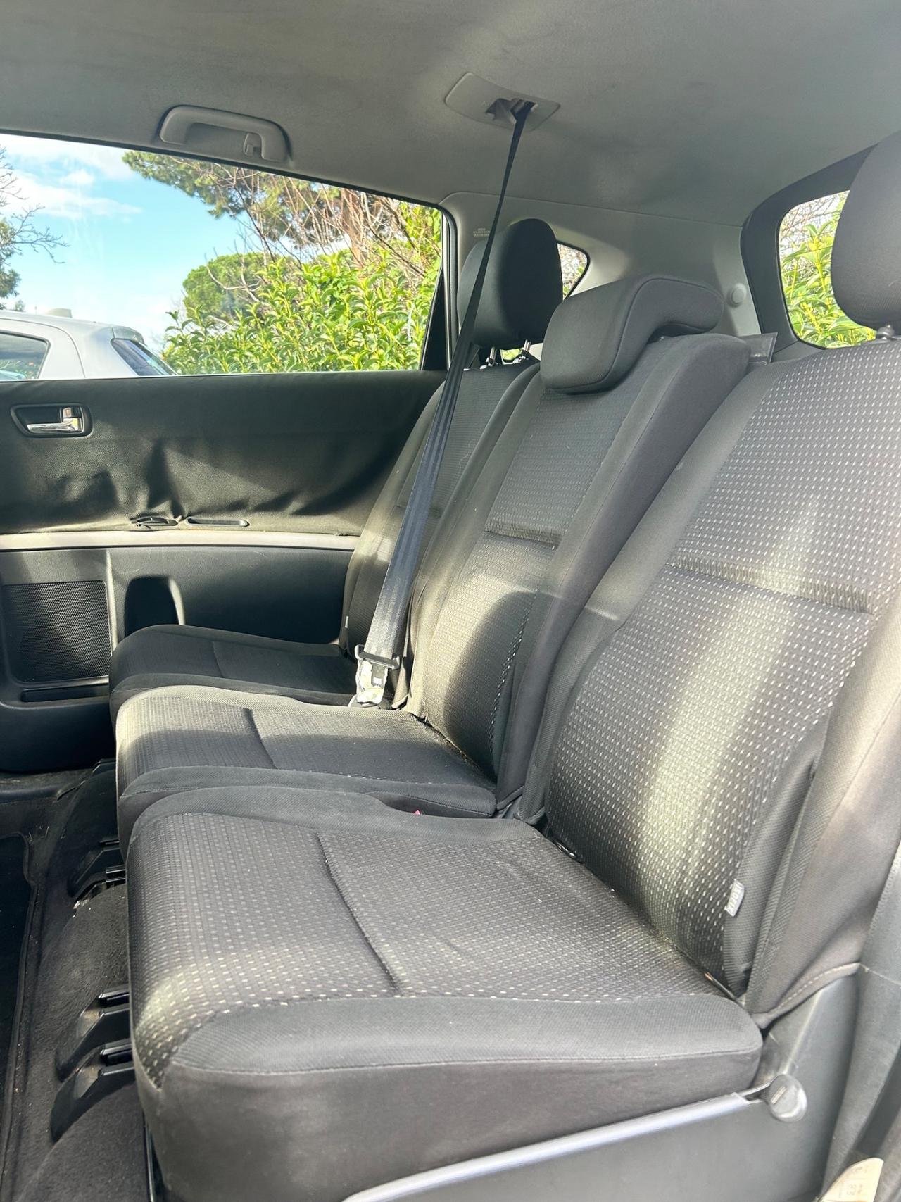 Toyota Corolla Verso 2.2 16V D-4D DPF MY'08