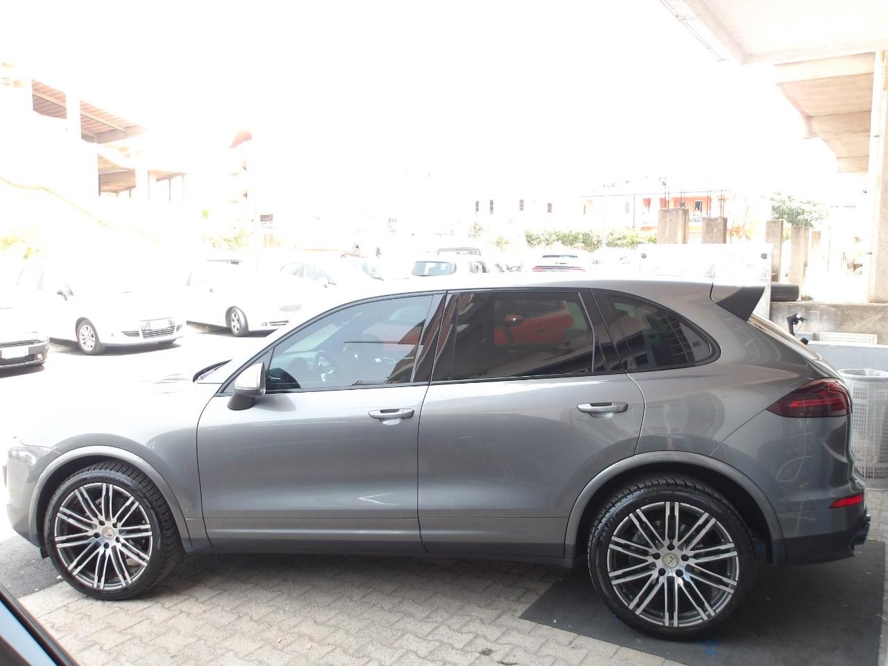 Porsche Cayenne 3.0 Diesel tiptronic