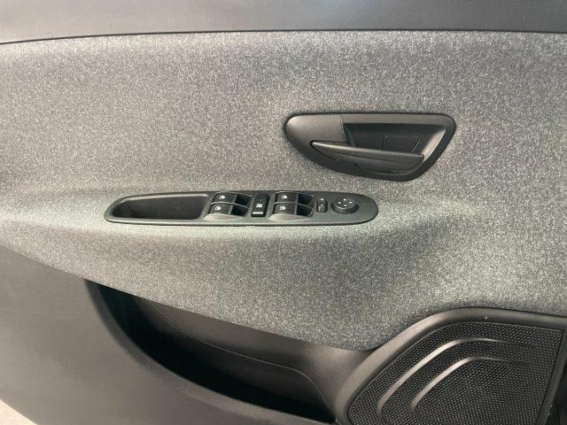 LANCIA Ypsilon 1.0 69 CV Hybrid Silver