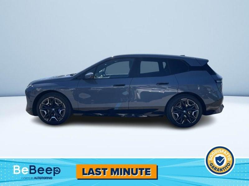 BMW iX XDRIVE40 PACCHETTO SPORTIVO