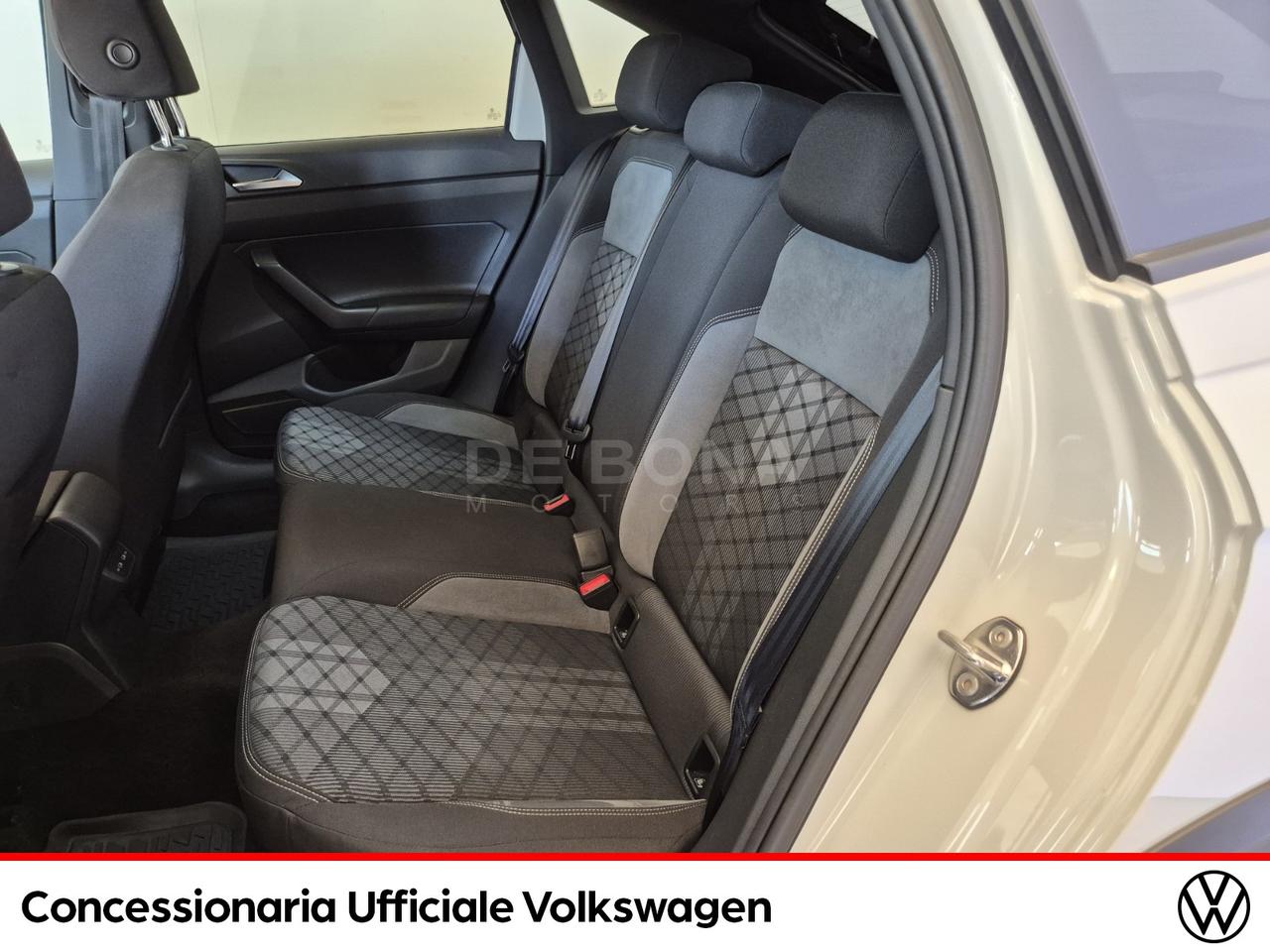 Volkswagen Taigo 1.0 tsi r-line 110cv