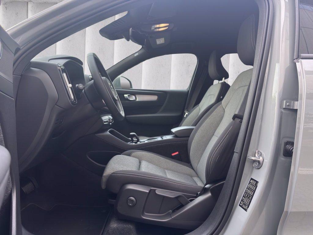 VOLVO XC40 2.0 b3 Core auto del 2025