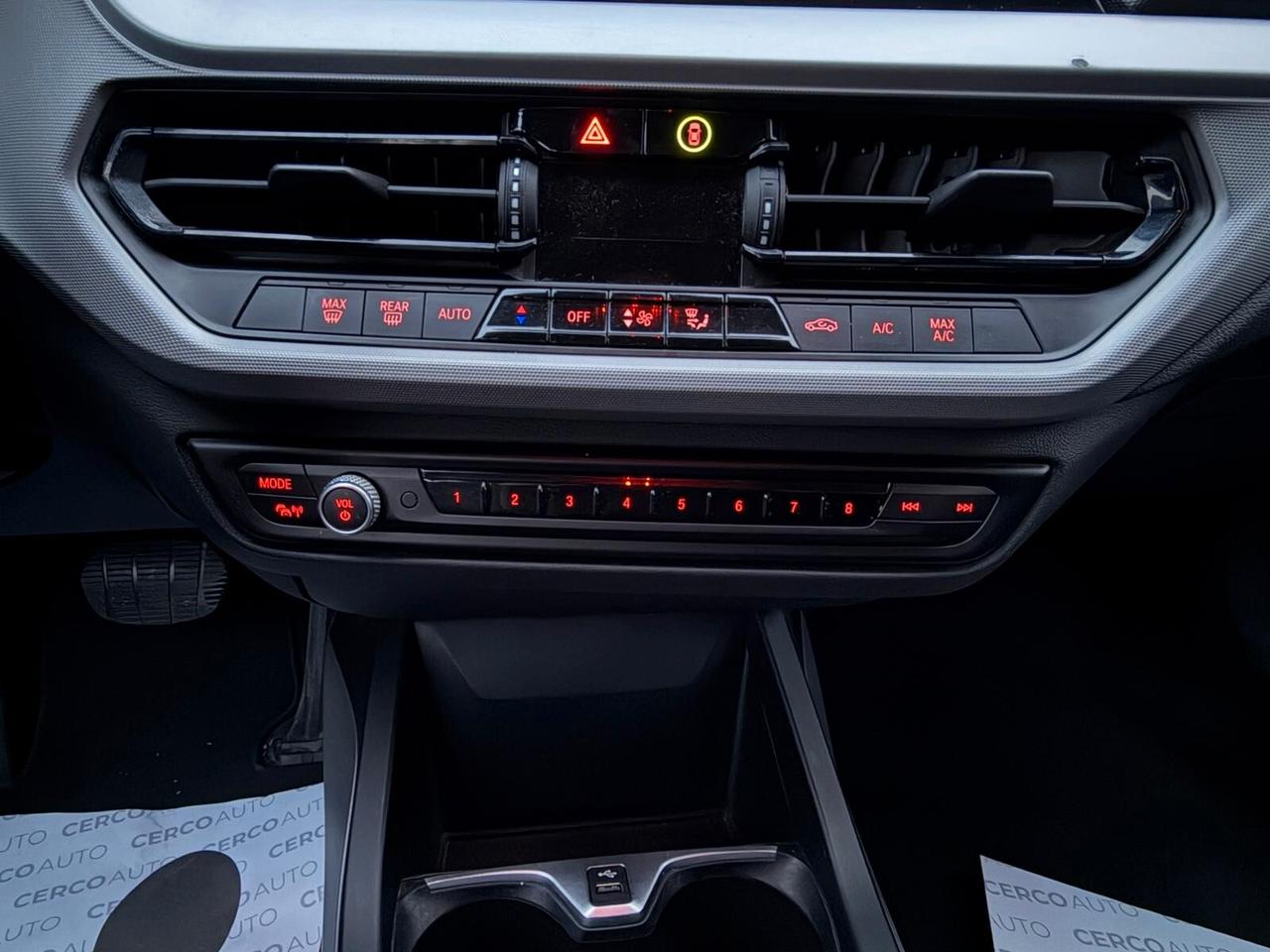 Bmw 116 116d 5p. Advantage
