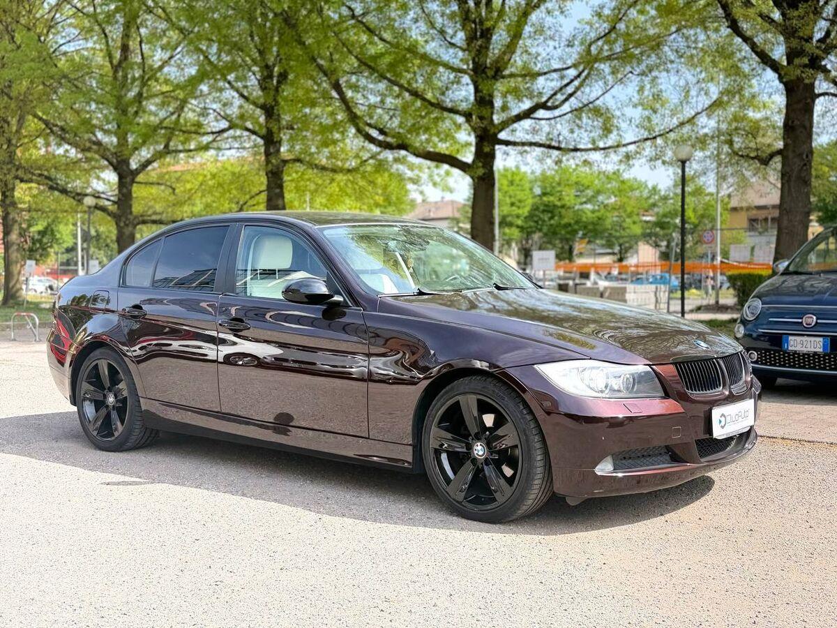BMW Serie 3 320i Eletta 170cv