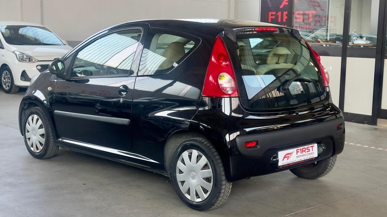 Peugeot 107 1.0 68CV 3p. Sweet Years
