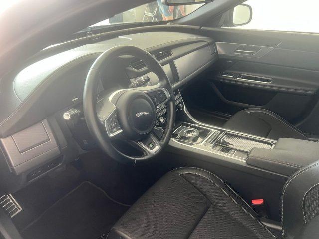 JAGUAR XF 2.0 D 240 CV AWD aut. R-Sport
