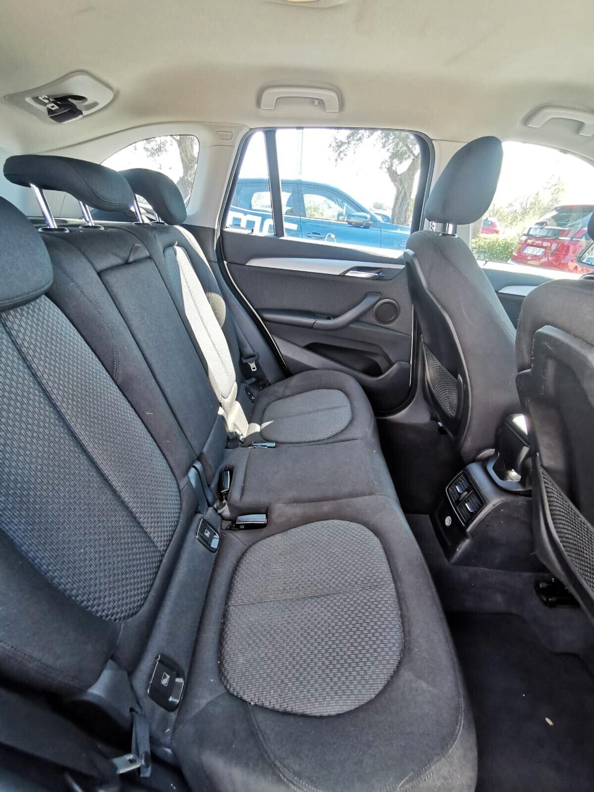 Bmw X1 sDrive18d Advantage 2016