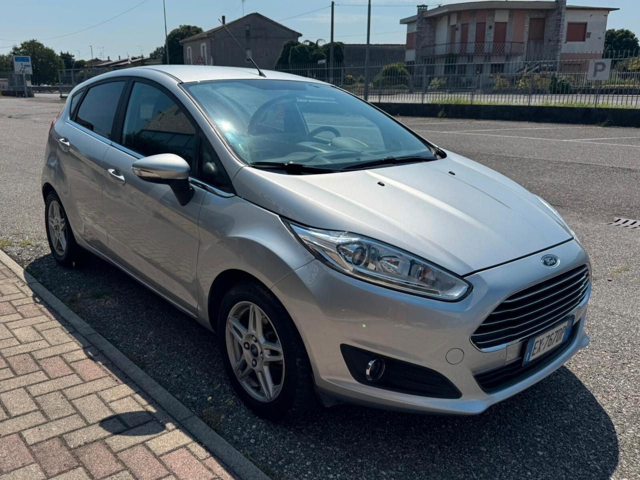 Ford Fiesta 1.5 TDCi 75CV 5 porte Business
