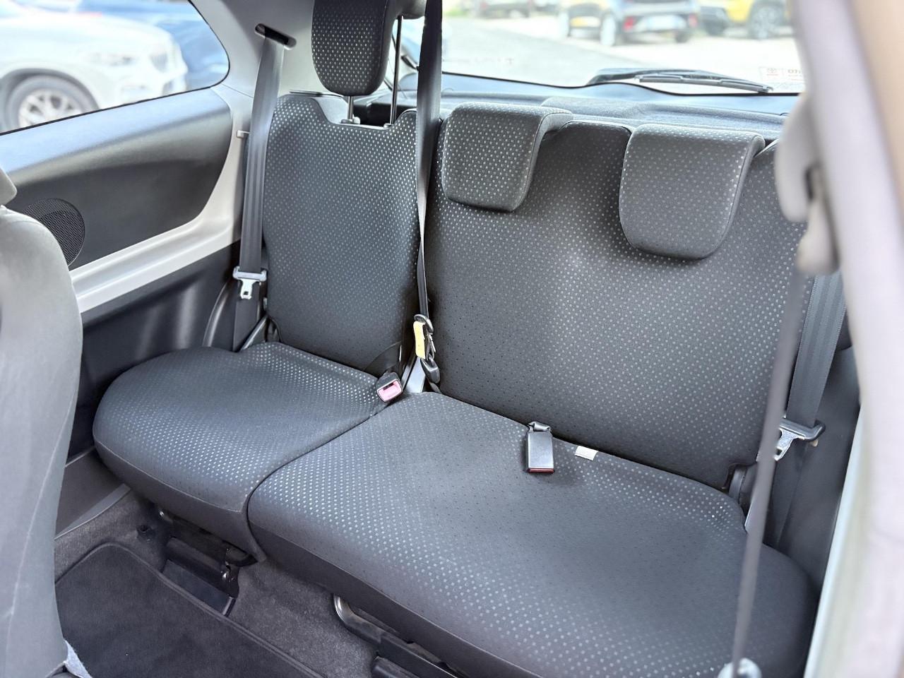 Toyota Yaris 1.0 Benzina 69CV E5 Neo - 2011