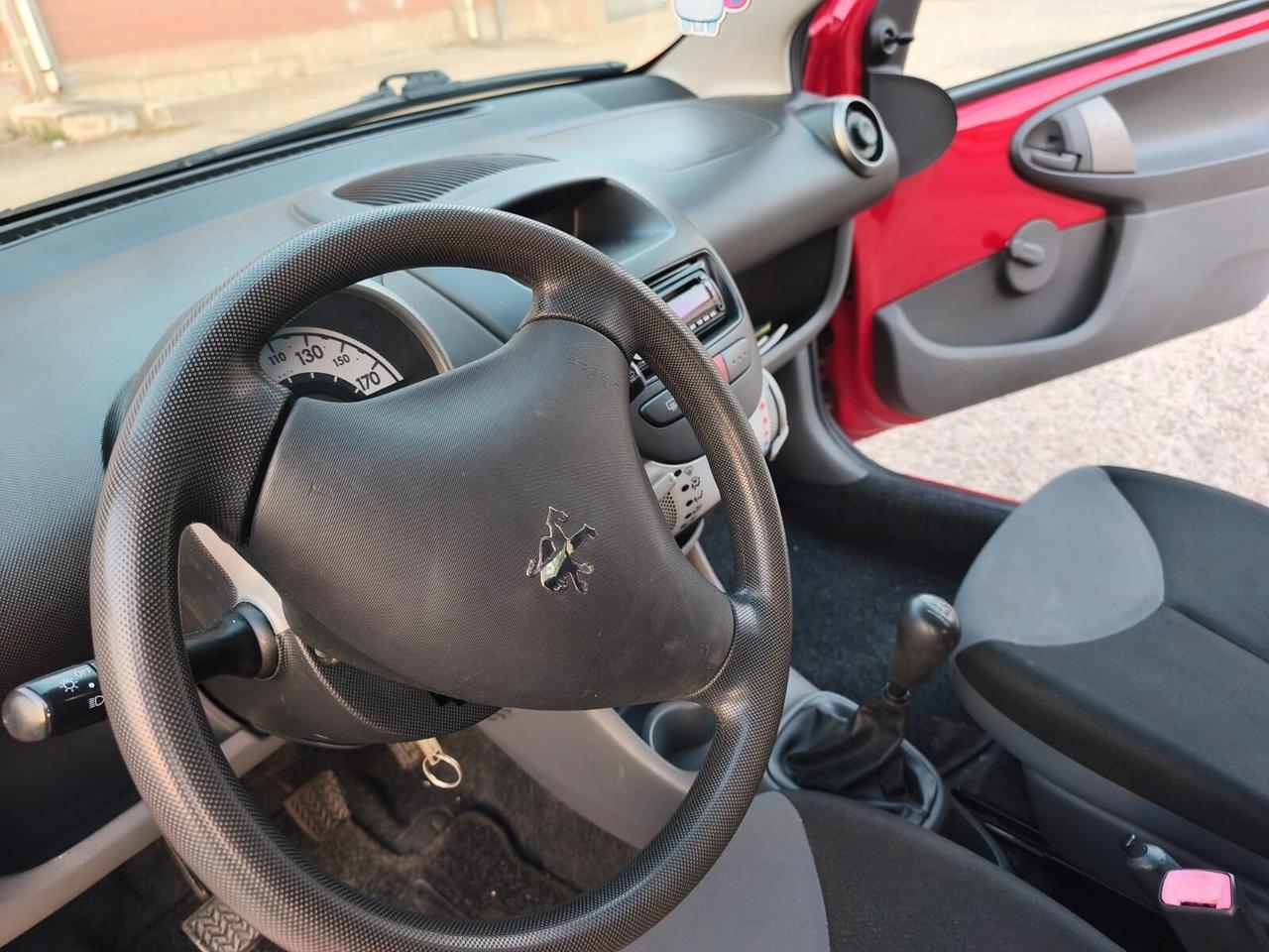 Peugeot 107 2009----1.0 Benzina Neopatentati